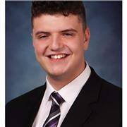 Cercano, paciente y creativo. Me gusta que mis clases sean dinámicas, con espacio para la conversación, la cultura y la curiosidad